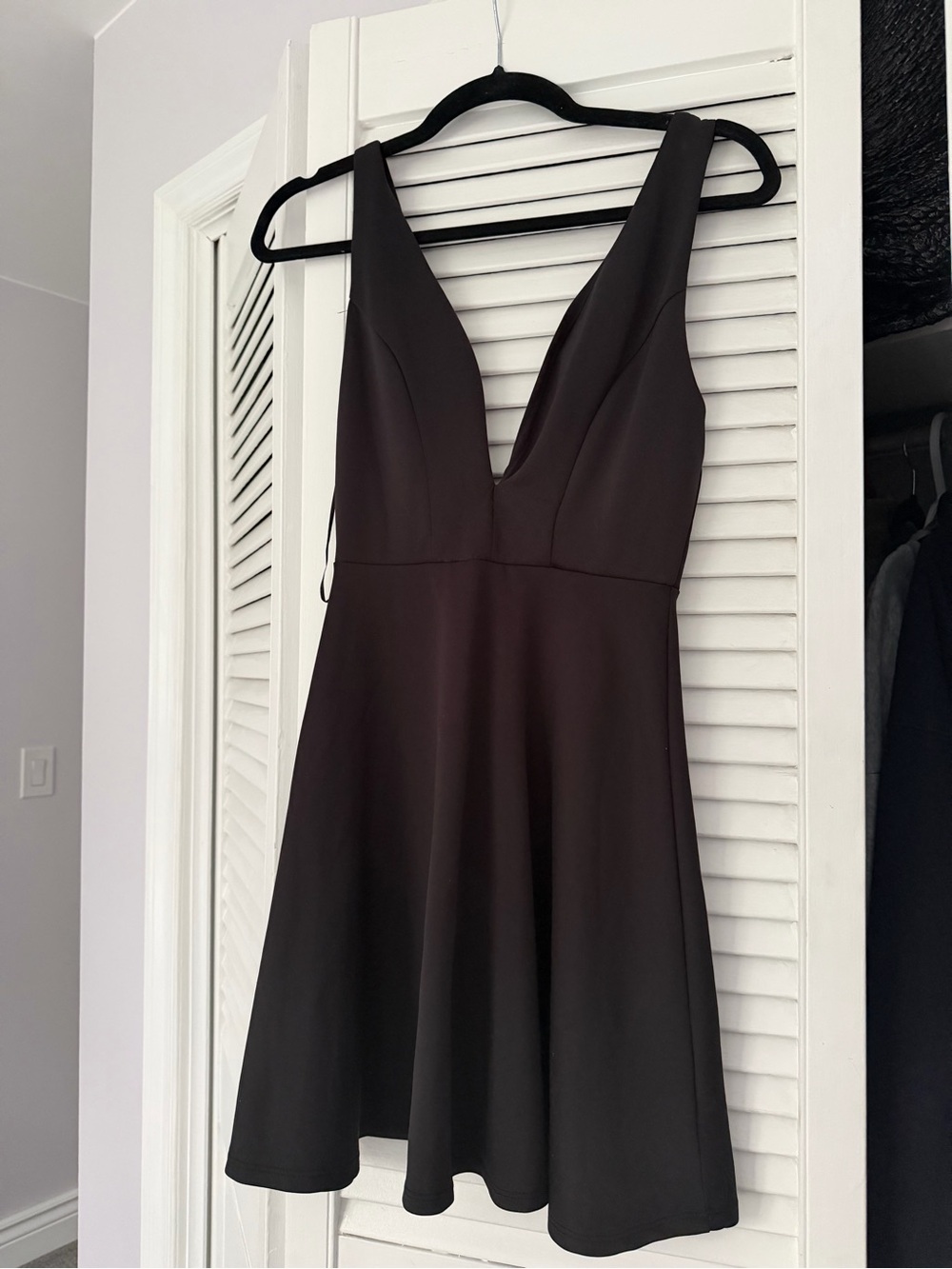 Black Sleeveless V-Neck A-Line Dress